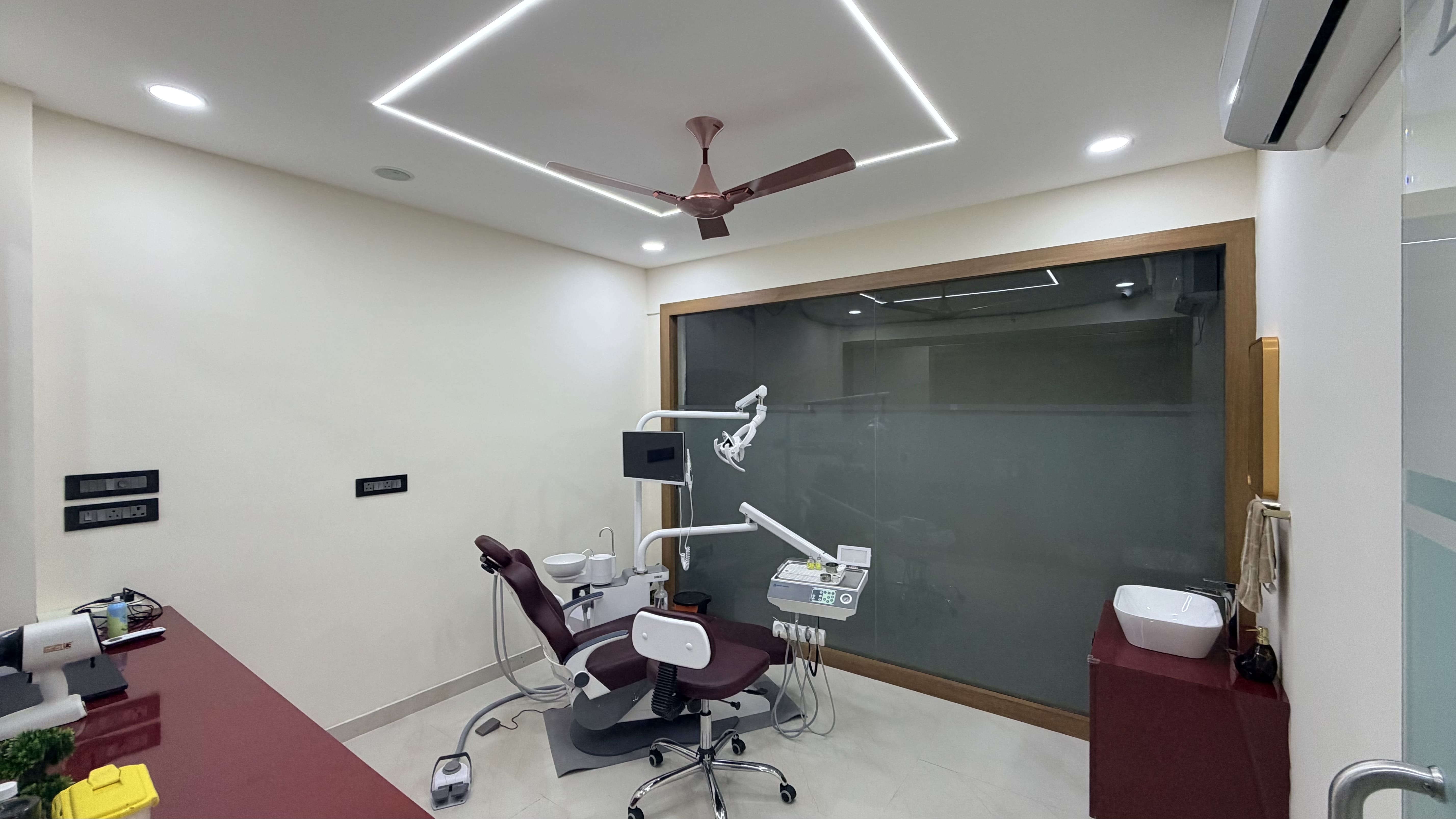 Endoroot Clinic Interior